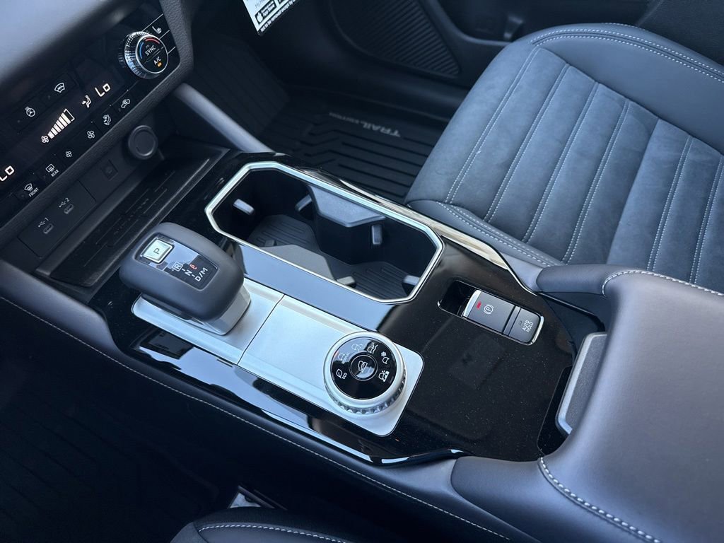 New 2026 Mitsubishi Outlander AWD image 17