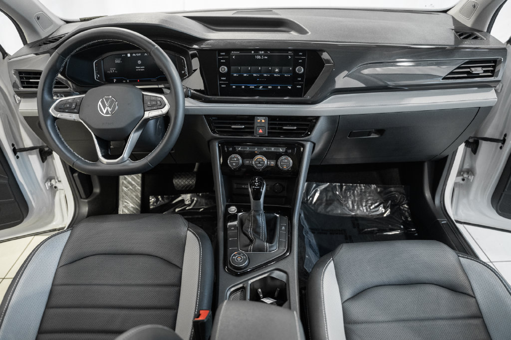 Used 2024 Volkswagen Taos SEL AWD/4WD image 18
