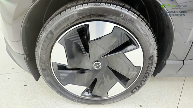 Used 2025 Volvo EX30 Plus w/ Protection Package Premier AWD/4WD image 73