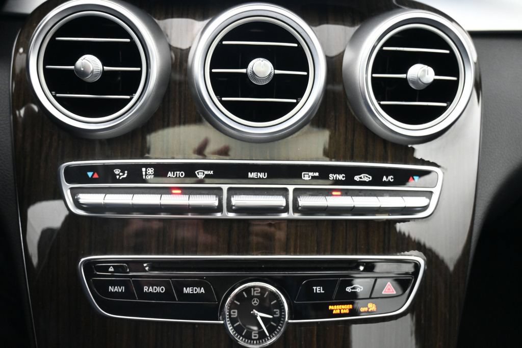 Used 2018 Mercedes-Benz C 300 4MATIC Sedan image 16