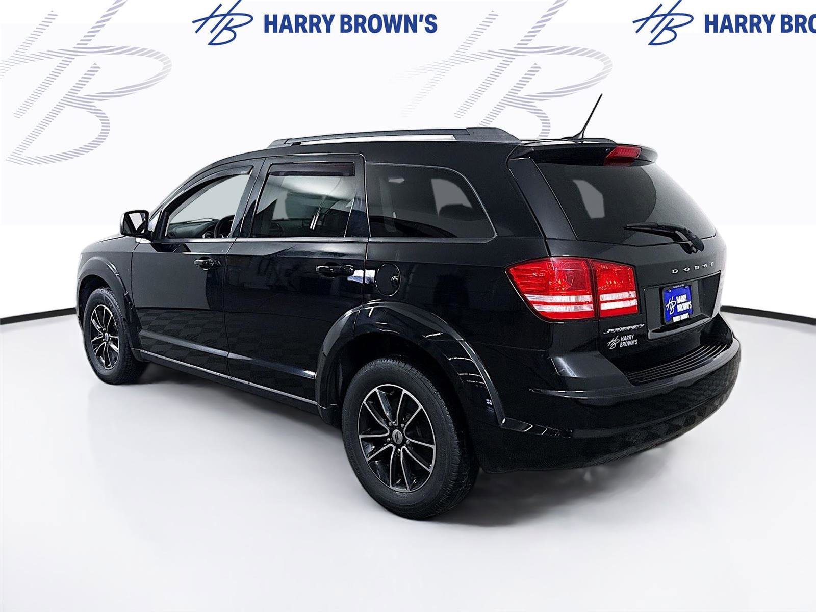 Used 2018 Dodge Journey SE w/ Blacktop Package image 26