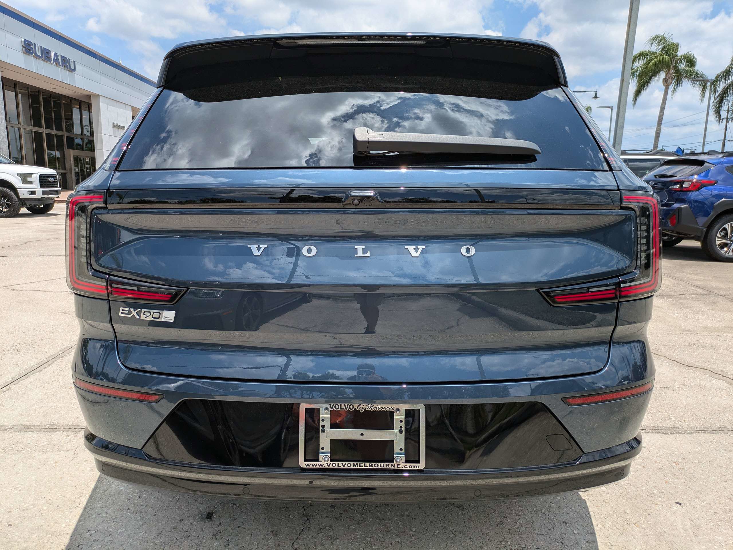 New 2025 Volvo EX90 Ultra AWD/4WD image 5