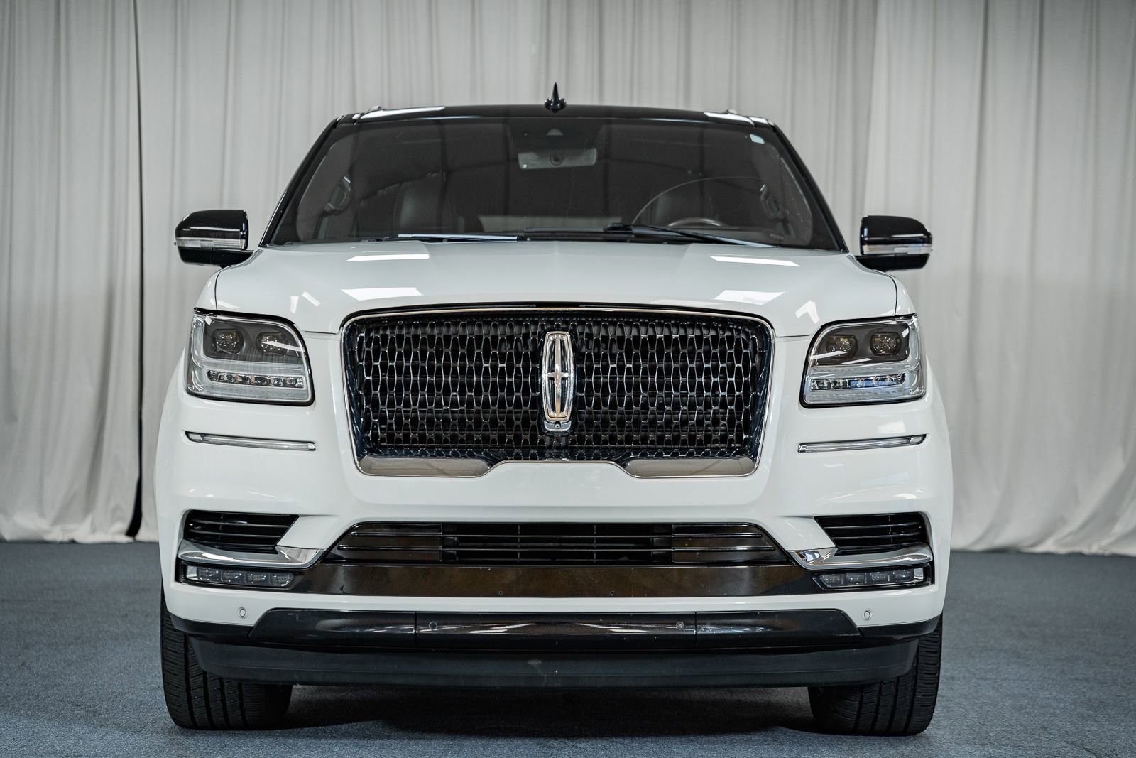Used 2021 Lincoln Navigator L Black Label w/ Special Edition Package image 2