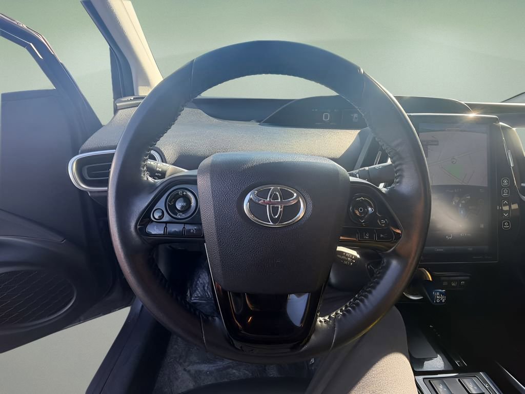 Used 2021 Toyota Prius Prime XLE FWD image 14