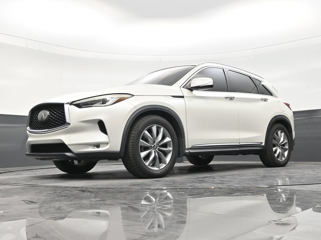 Used 2019 INFINITI QX50 Luxe w/ Navigation Package FWD image 19