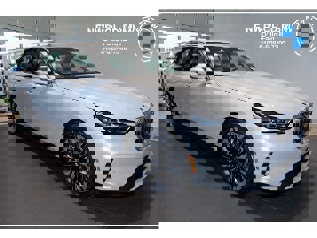 Used 2025 BMW 530i xDrive image 41