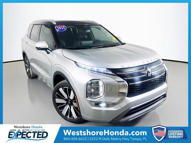 Used 2025 Mitsubishi Outlander SEL AWD/4WD image 1