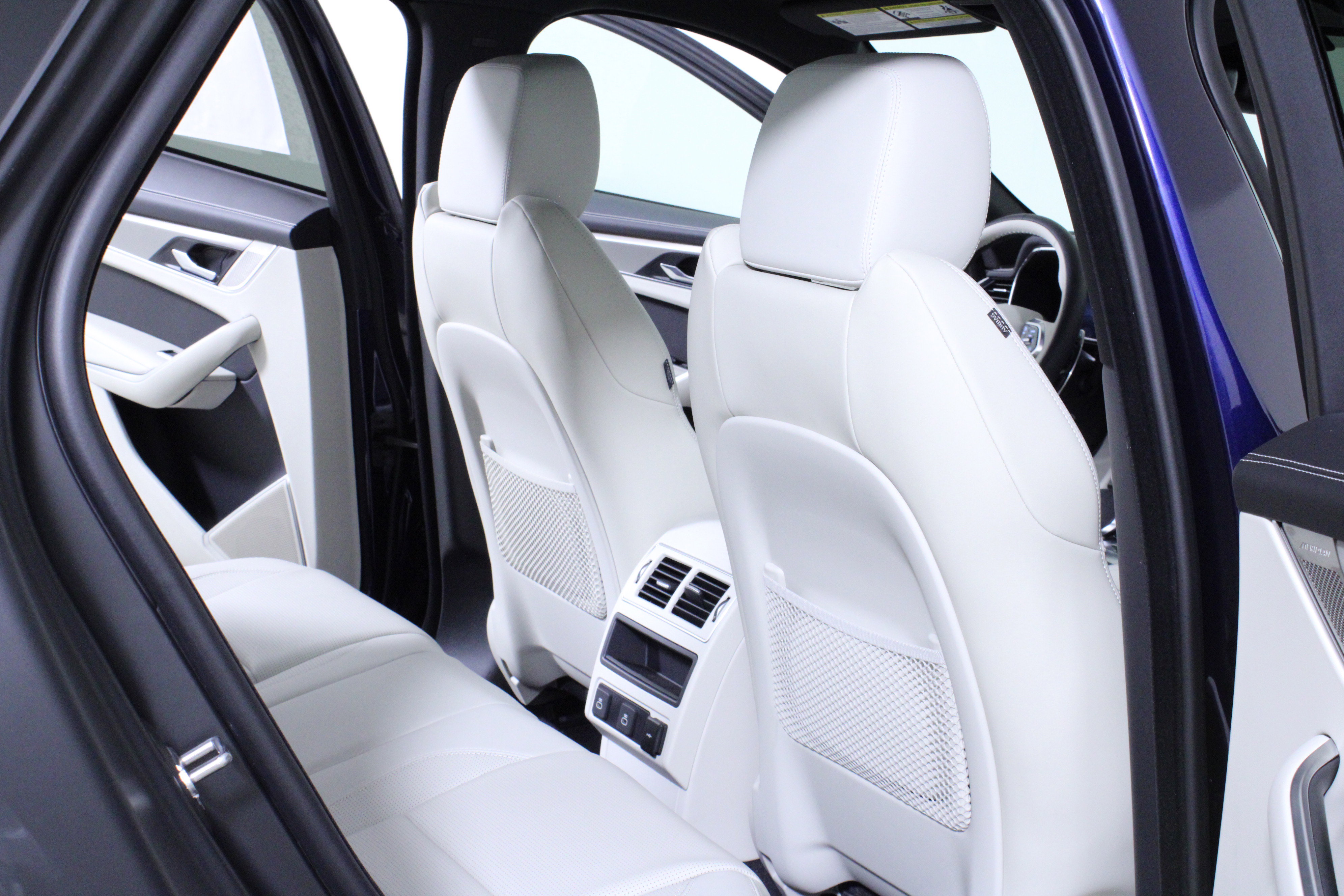 New 2026 Jaguar F-PACE R-Dynamic S image 11