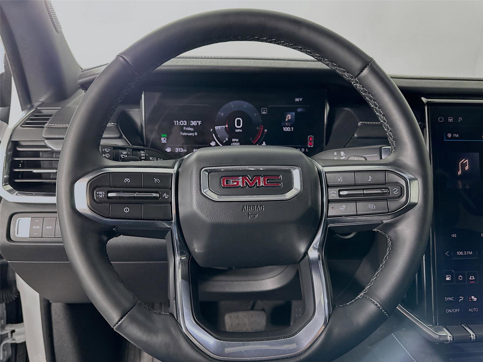 Used 2025 GMC Acadia Elevation image 12