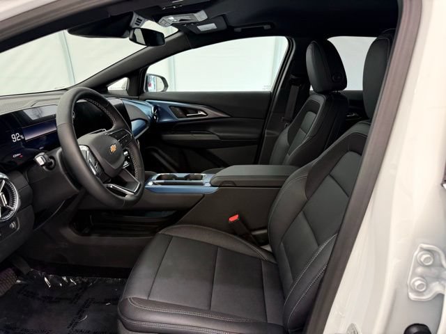 New 2026 Chevrolet Equinox EV LT AWD/4WD image 12