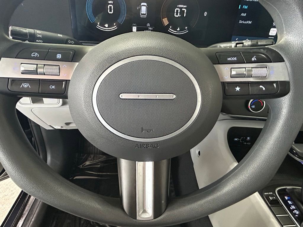 Used 2024 Hyundai Kona SE image 35