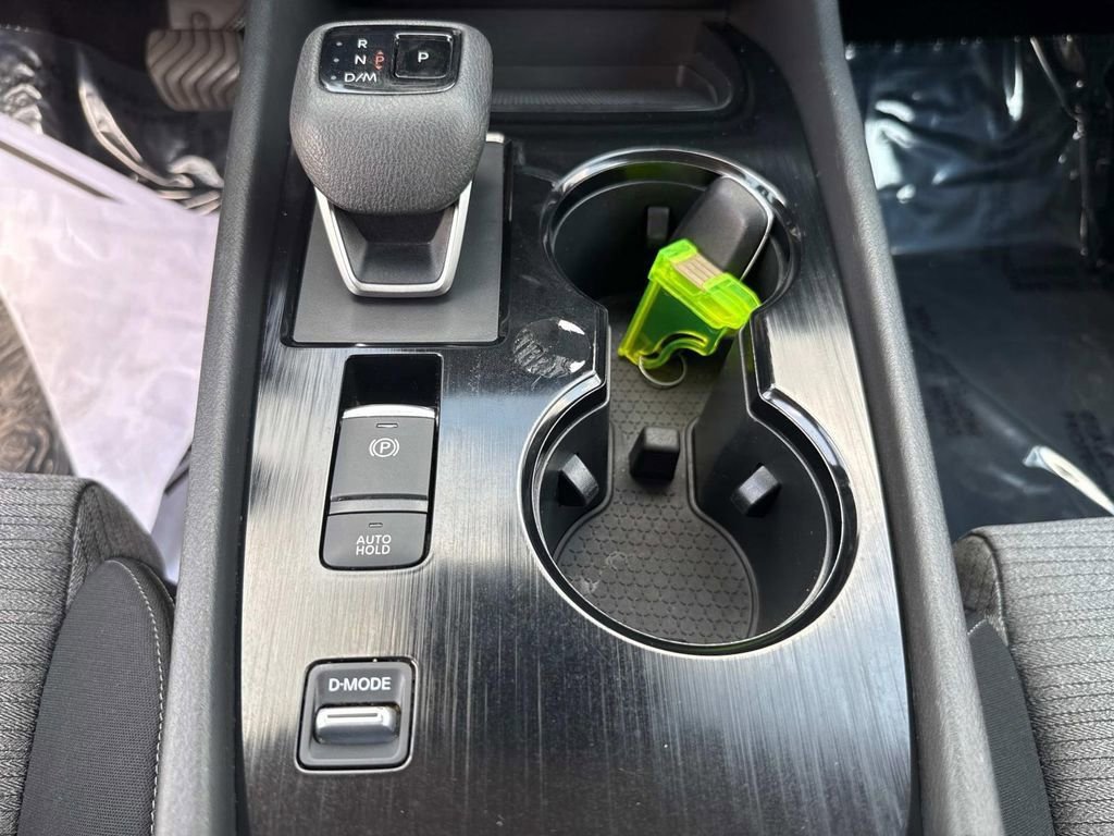 Used 2023 Nissan Rogue SV image 24