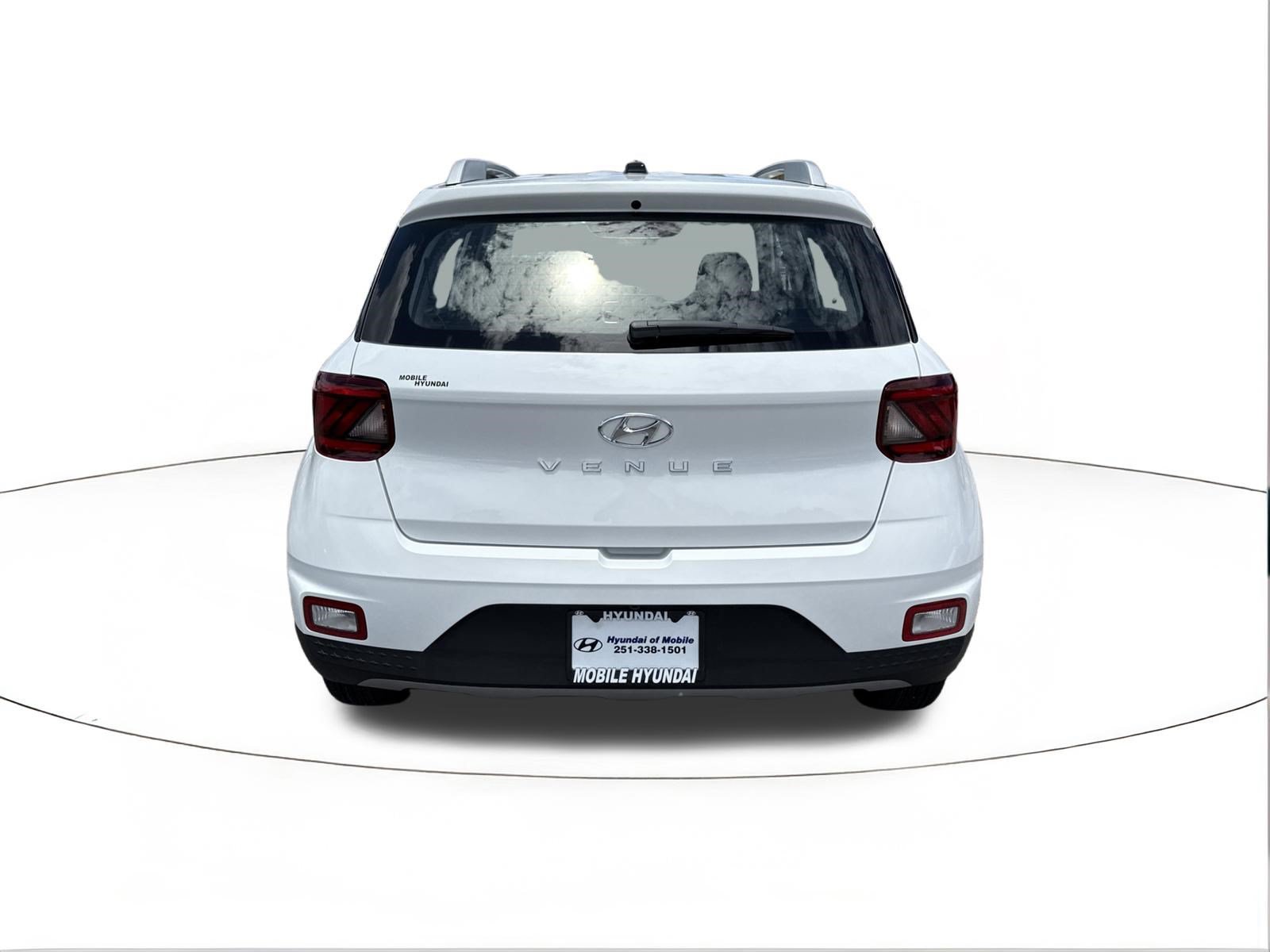 New 2026 Hyundai Venue SEL FWD image 4