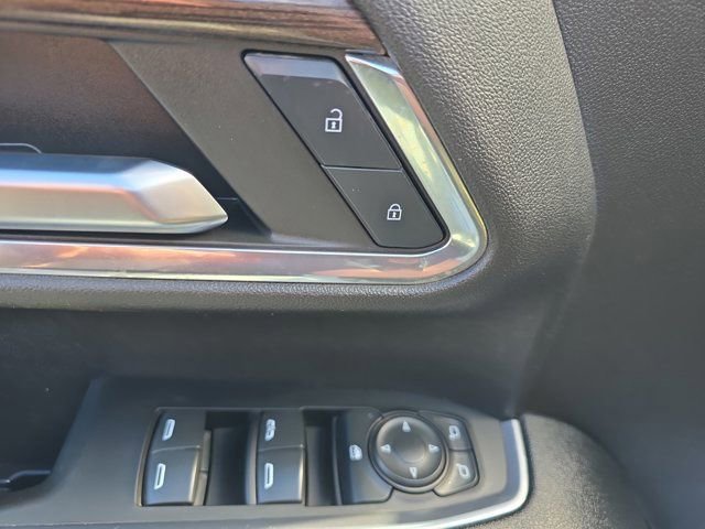 Used 2024 Chevrolet Silverado 2500 LT AWD/4WD image 28