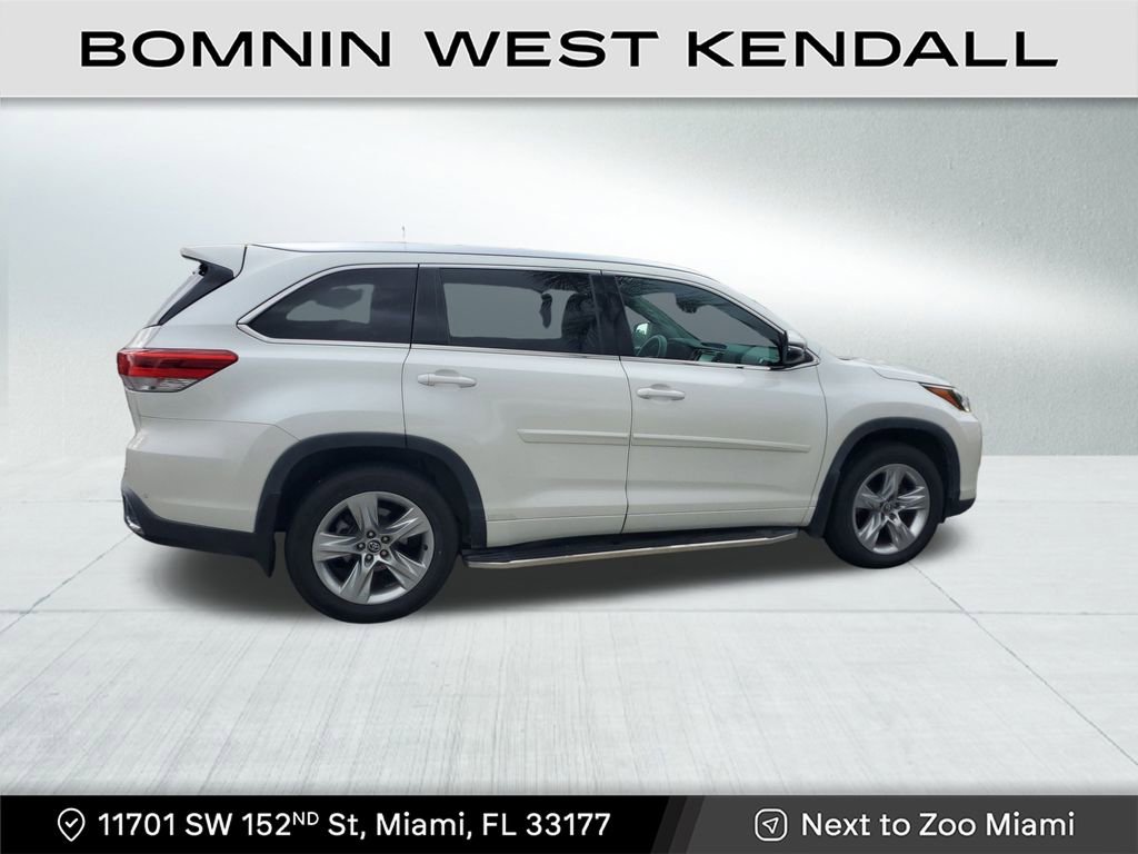 Used 2017 Toyota Highlander Limited image 8