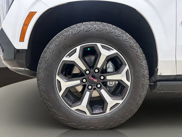 Used 2025 GMC Yukon AT4 Ultimate AWD/4WD image 25
