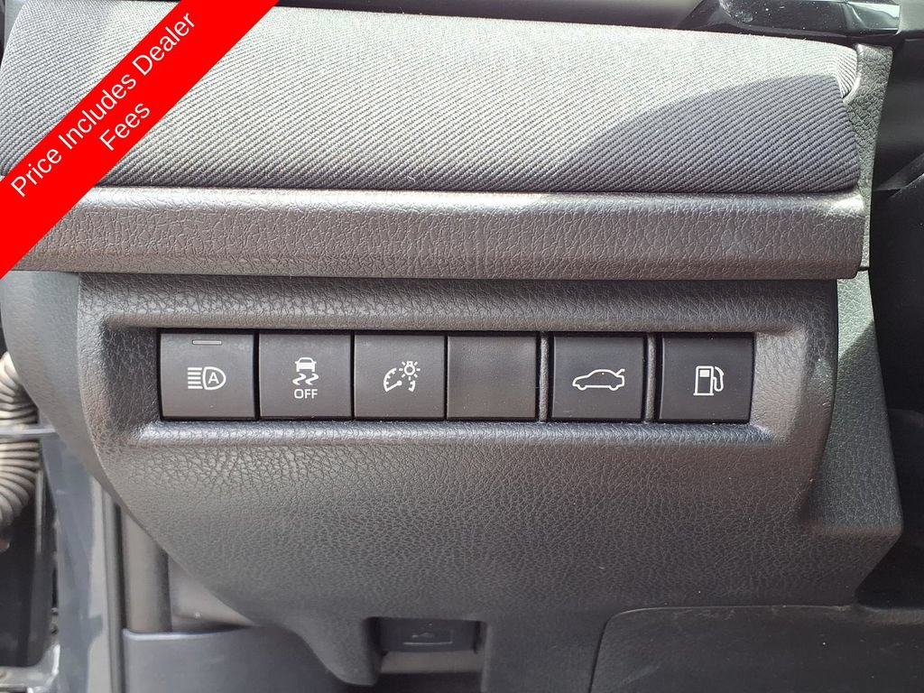 Used 2025 Toyota Camry LE FWD image 26