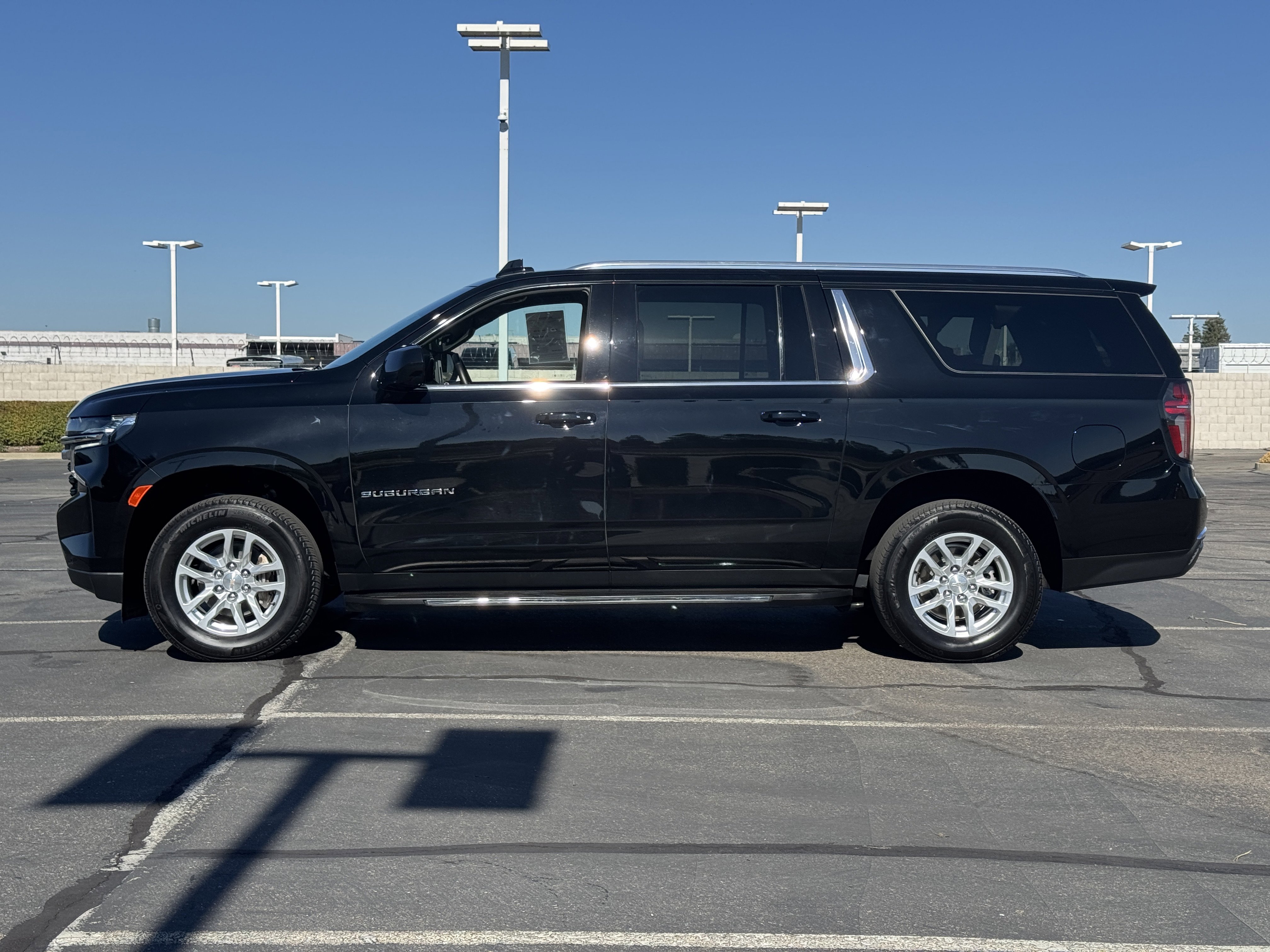 Certified 2024 Chevrolet Suburban LS image 4