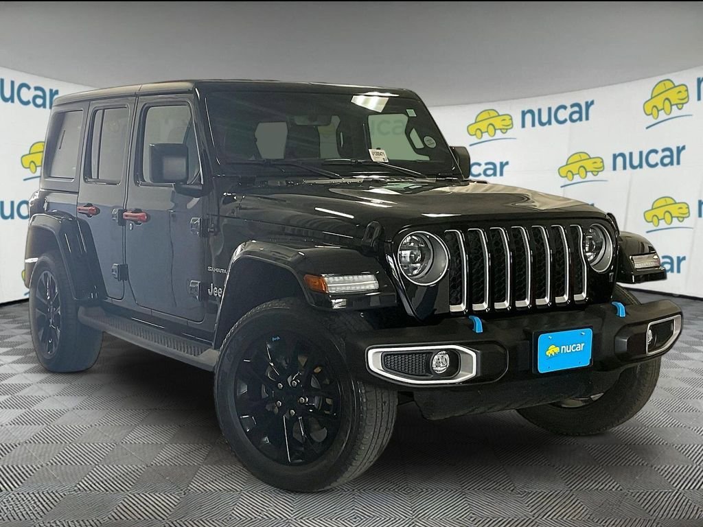 Used 2023 Jeep Wrangler Unlimited Sahara w/ Cold Weather Group AWD/4WD image 1