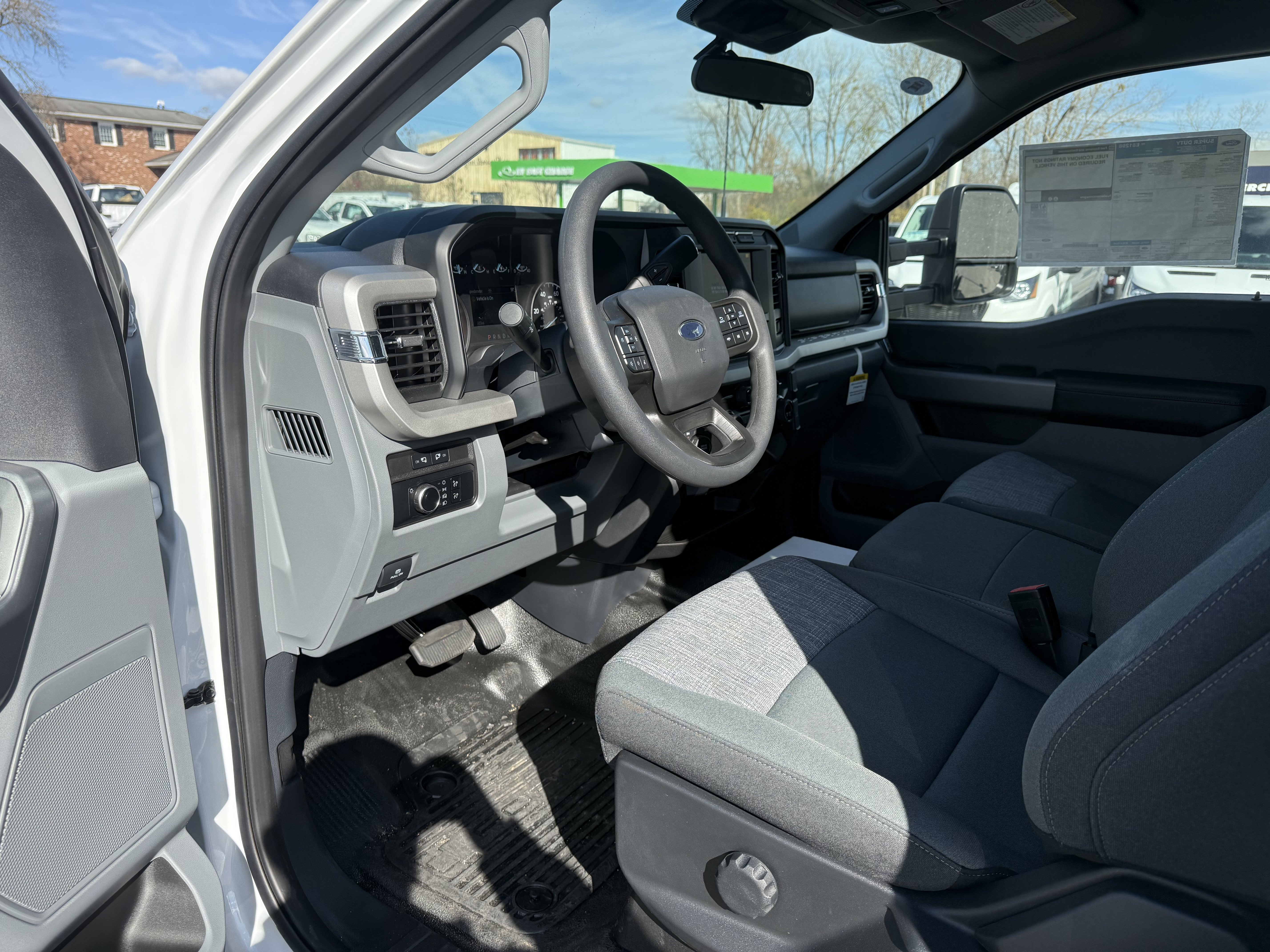New 2024 Ford F550 4x4 SuperCab Super Duty image 9