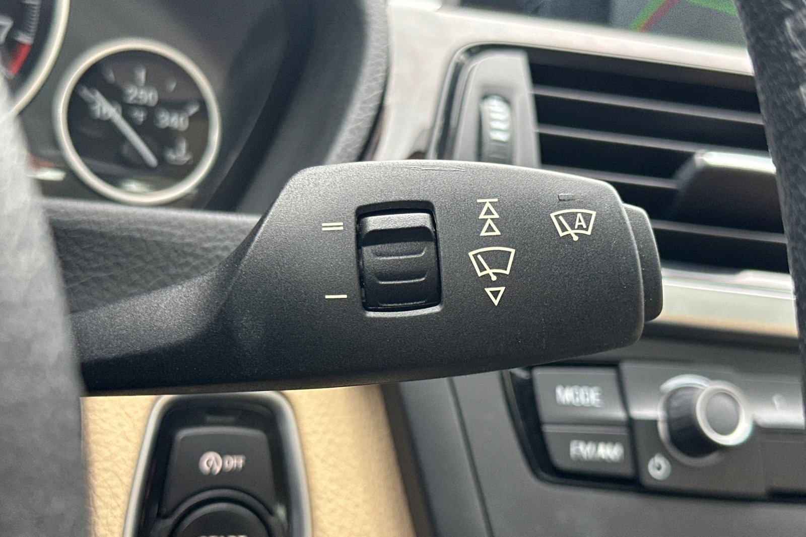 Used 2015 BMW 328i Sedan RWD image 32