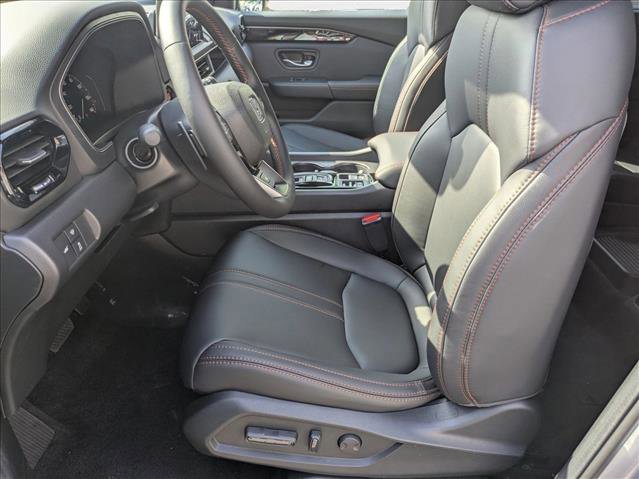New 2025 Honda Pilot TrailSport image 4