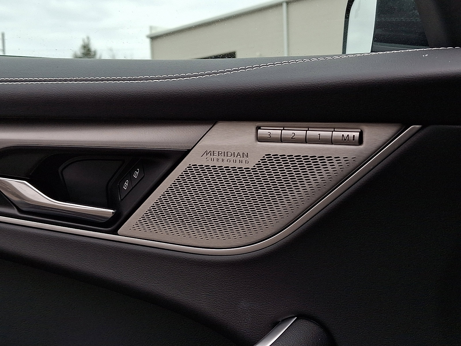 Used 2026 Jaguar F-PACE R-Dynamic S image 24