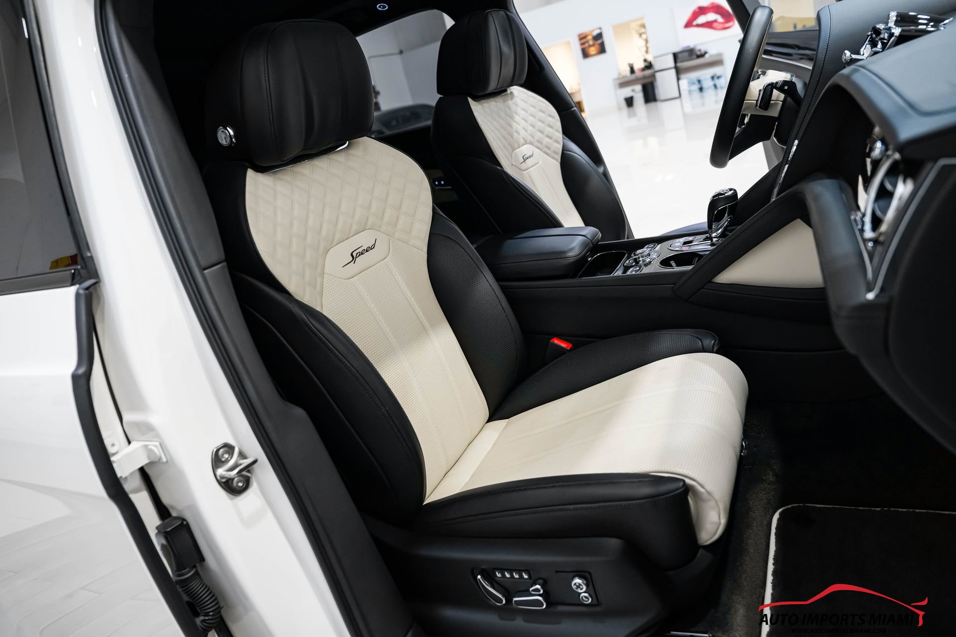 Used 2022 Bentley Bentayga Speed image 47