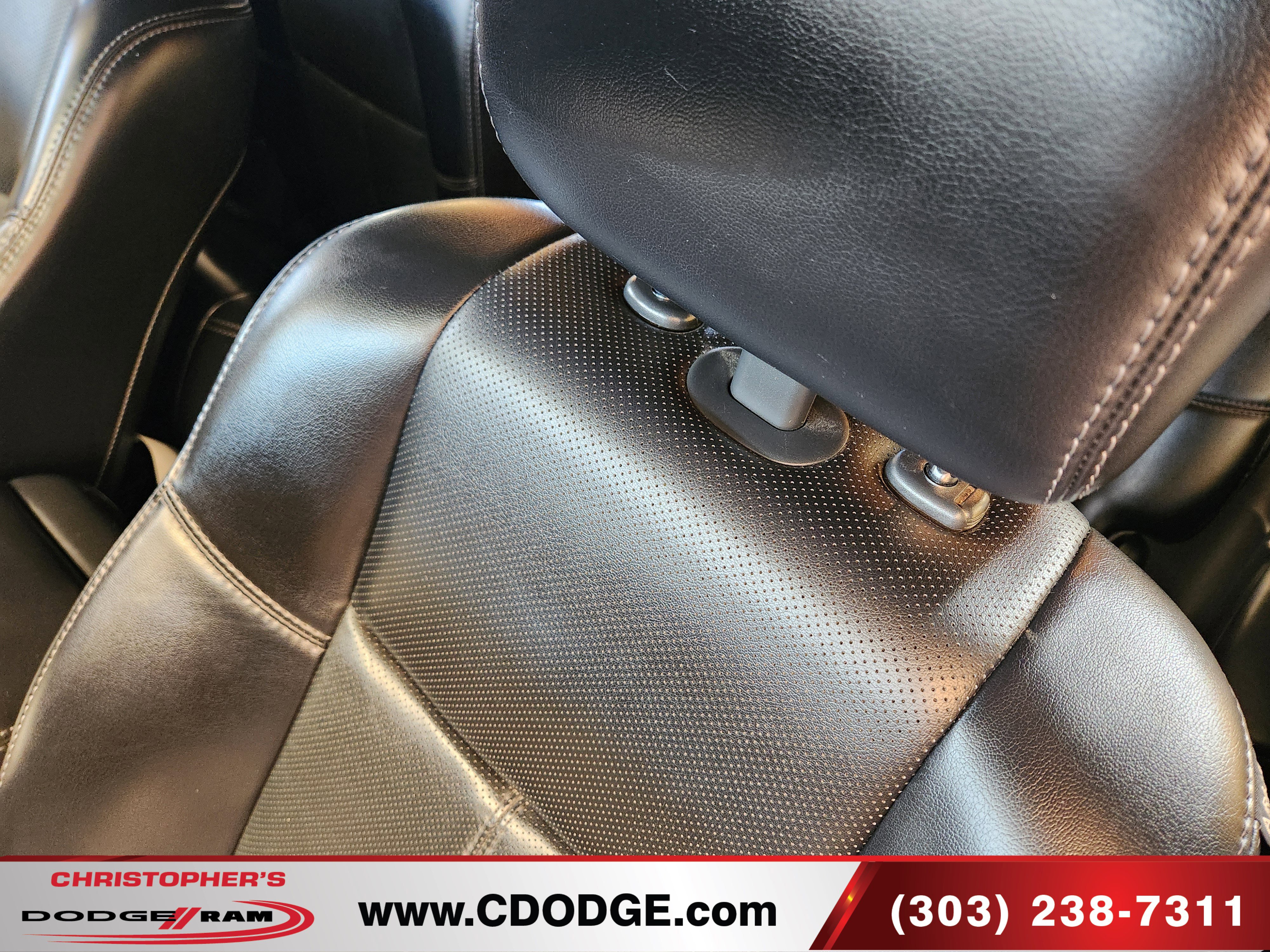 Used 2018 Nissan Pathfinder Platinum image 18