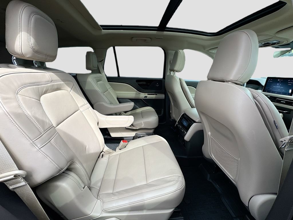 Used 2023 Lincoln Aviator Reserve w/ Elements Package Plus image 31