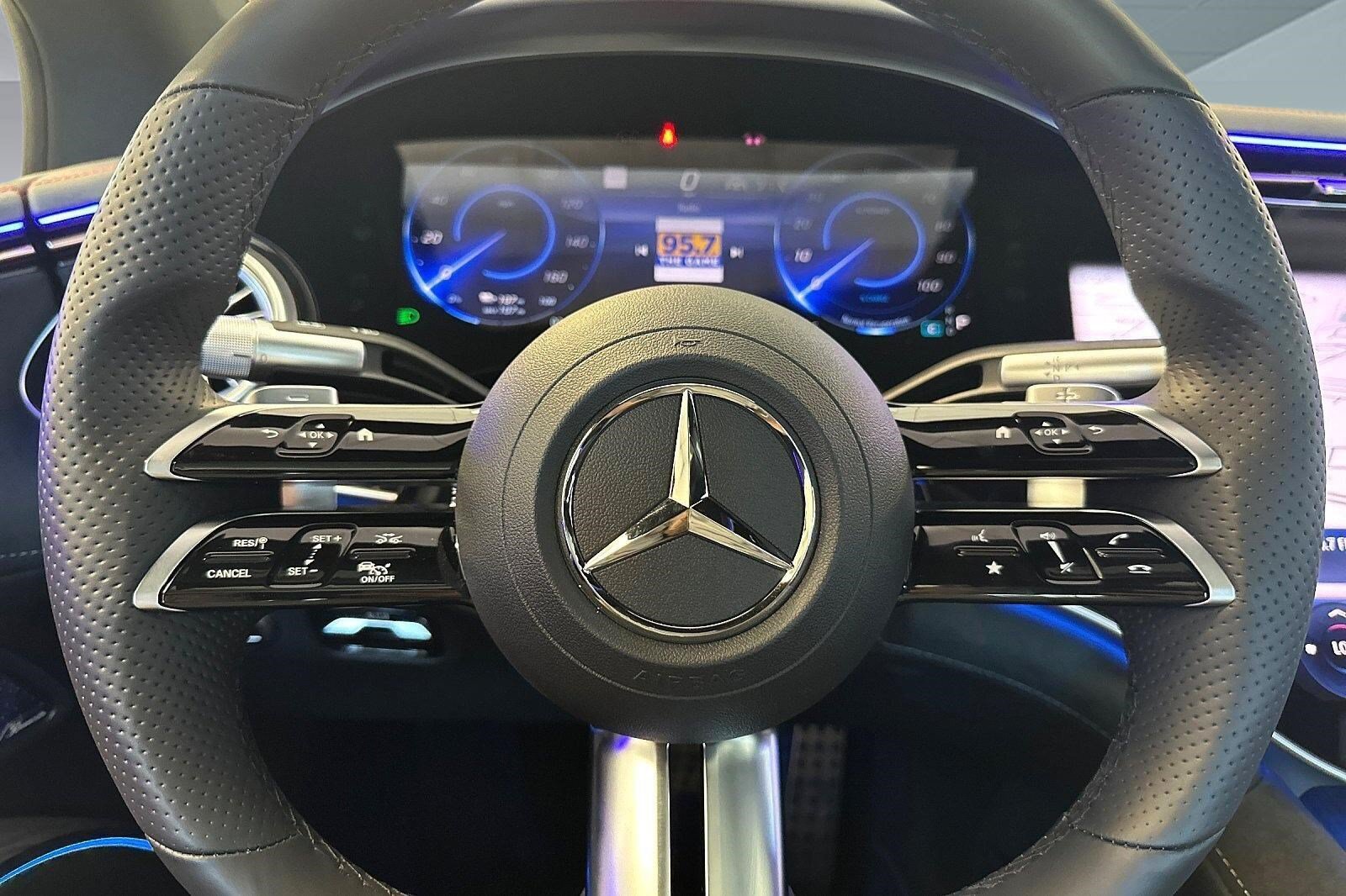 Used 2022 Mercedes-Benz EQS 580 4MATIC Sedan image 8
