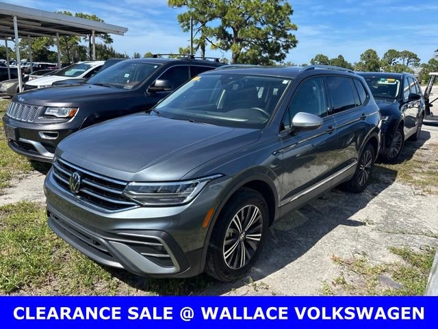 Used 2024 Volkswagen Tiguan Wolfsburg Edition FWD image 2