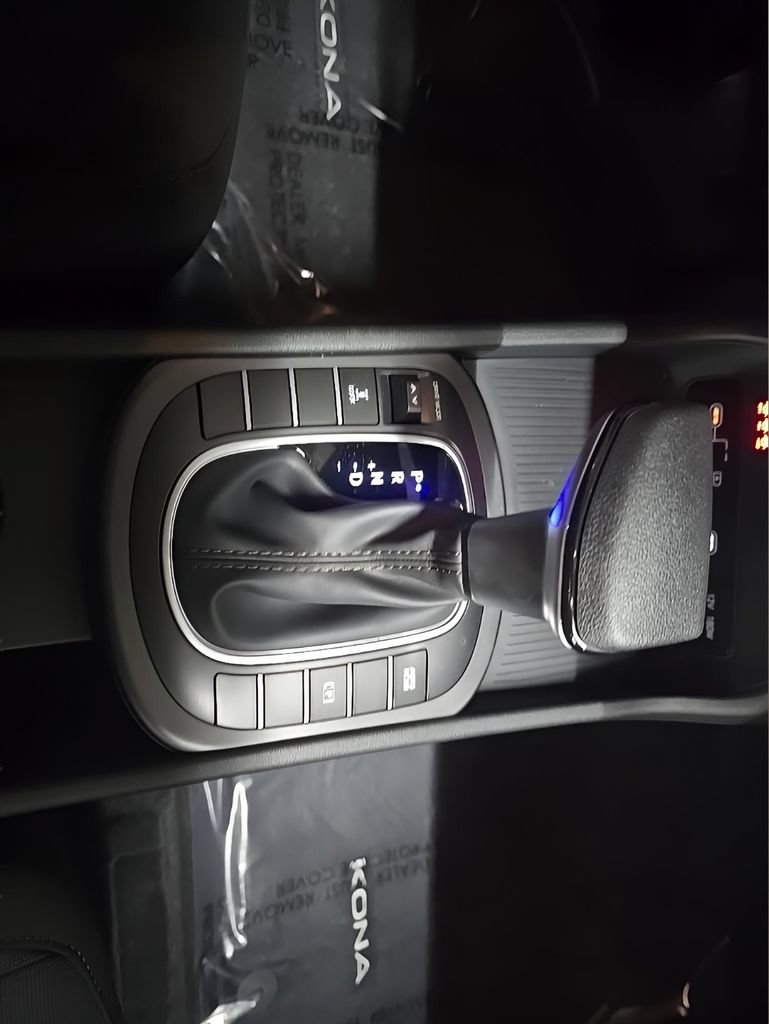 Certified 2026 Hyundai Kona SE AWD/4WD image 27