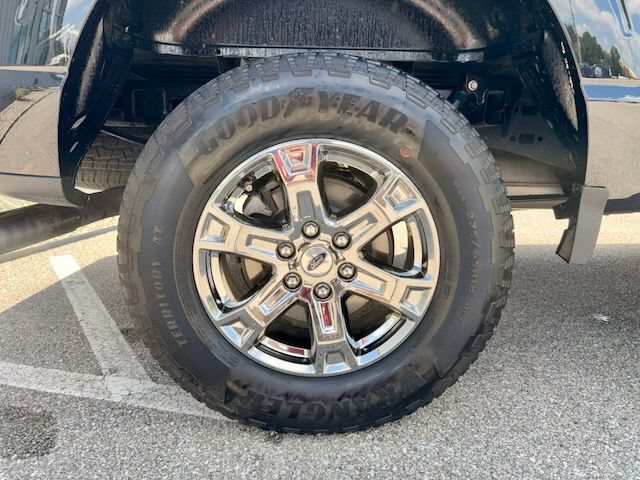 Used 2023 Ford F150 Lariat w/ Trailer Tow Package AWD/4WD image 40