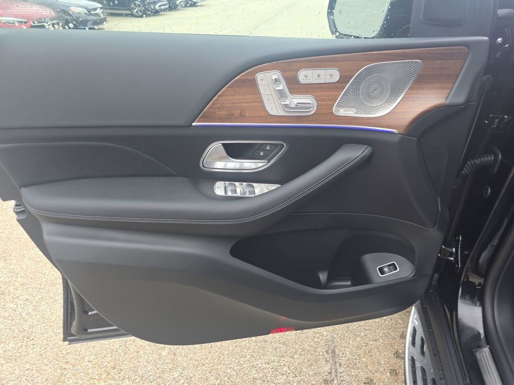 New 2026 Mercedes-Benz GLS 450 4MATIC image 10