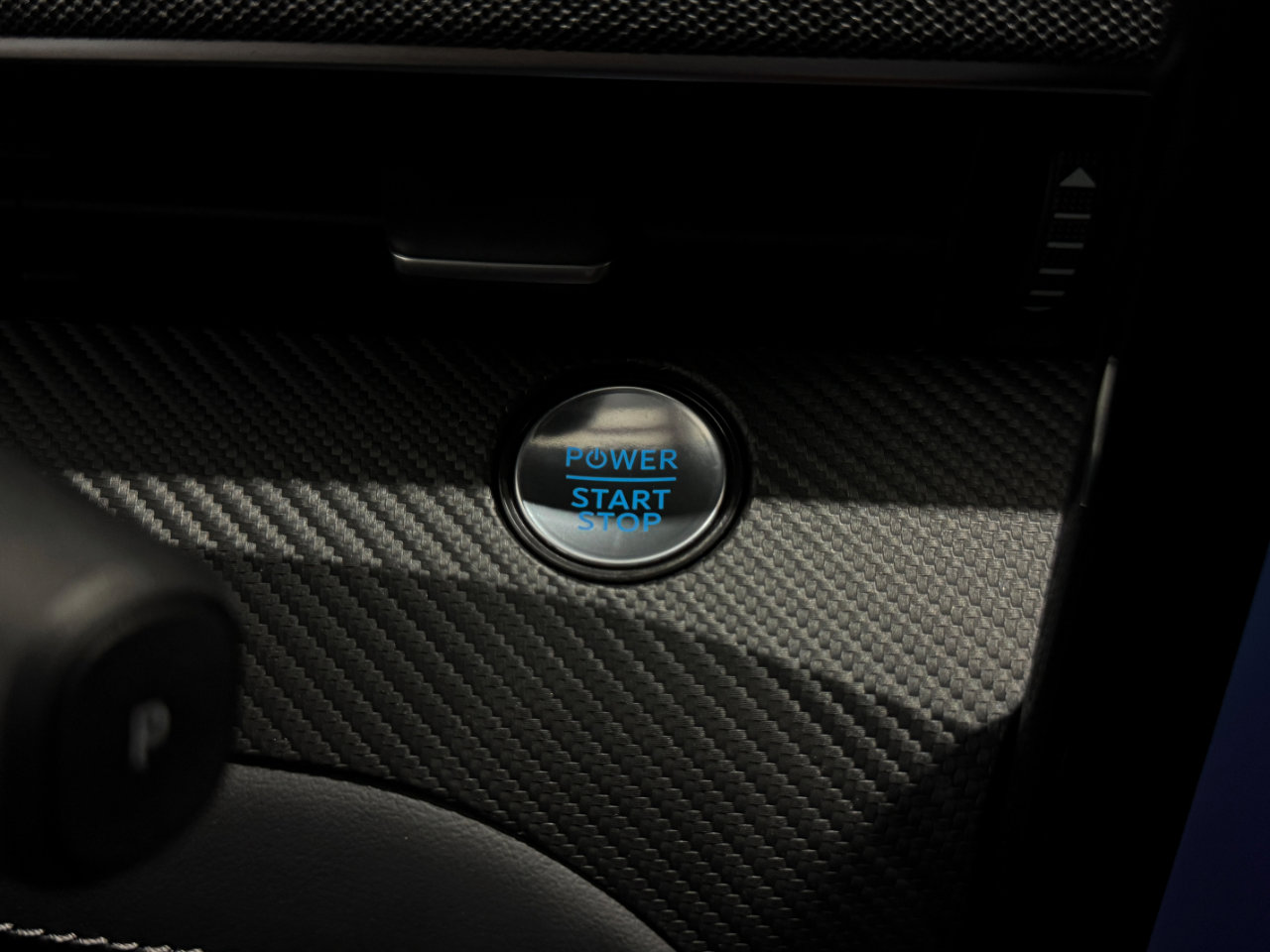 Used 2025 Ford Mustang Mach-E Premium image 31