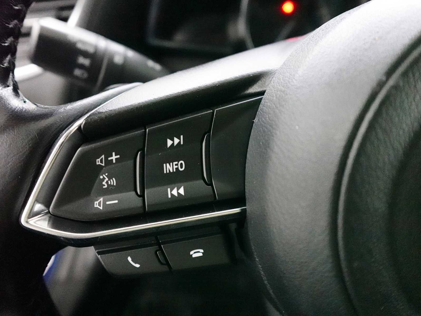 Used 2017 MAZDA MAZDA3 Grand Touring w/ Premium Equipment Package FWD image 17
