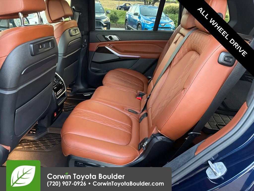 Used 2021 BMW X7 M50i w/ Cold Weather Package AWD/4WD image 20