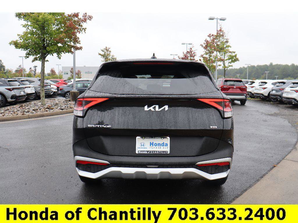Used 2023 Kia Sportage LX image 7