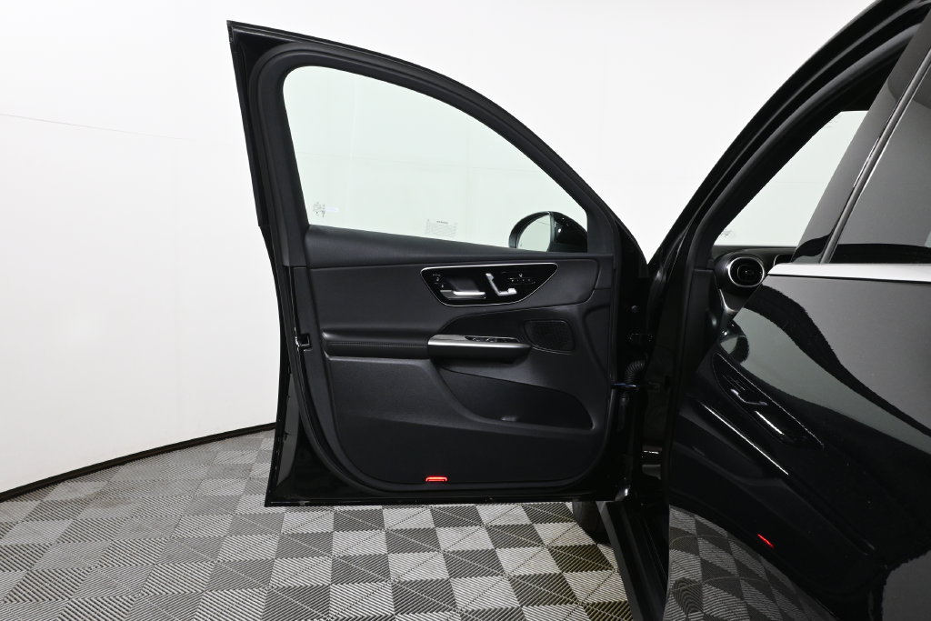 Certified 2026 Mercedes-Benz GLC 300 4MATIC image 25