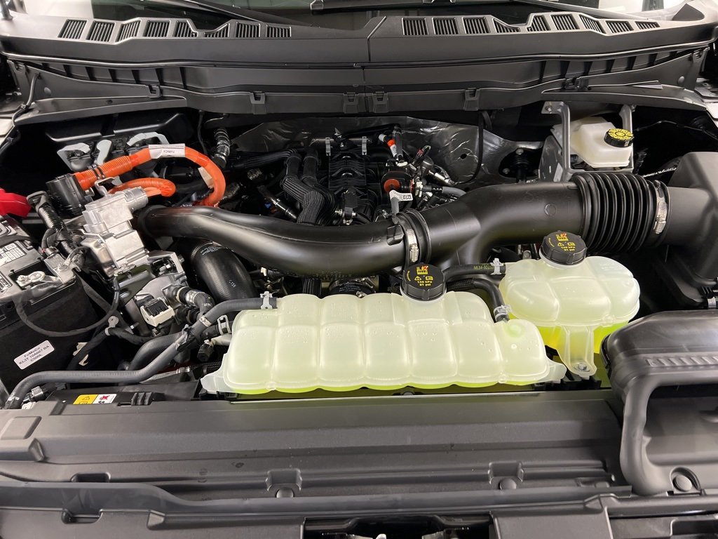New 2025 Ford F150 Platinum w/ Equipment Group 702A High image 44