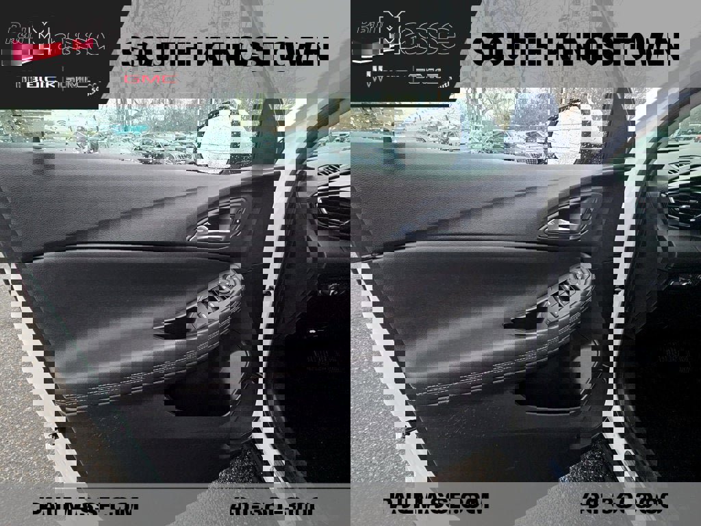 Used 2023 Buick Encore GX Preferred w/ Cold Weather Comfort Package image 3