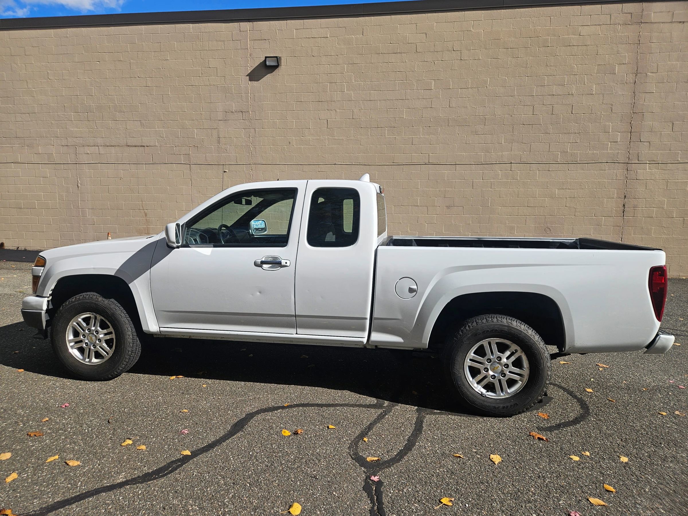 Used 2012 Chevrolet Colorado W/T w/ Power Convenience Package image 4