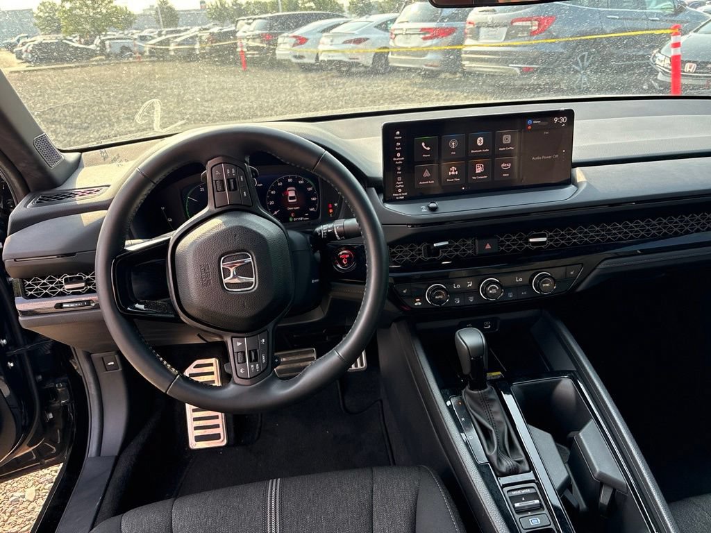 Used 2025 Honda Accord Sport image 18