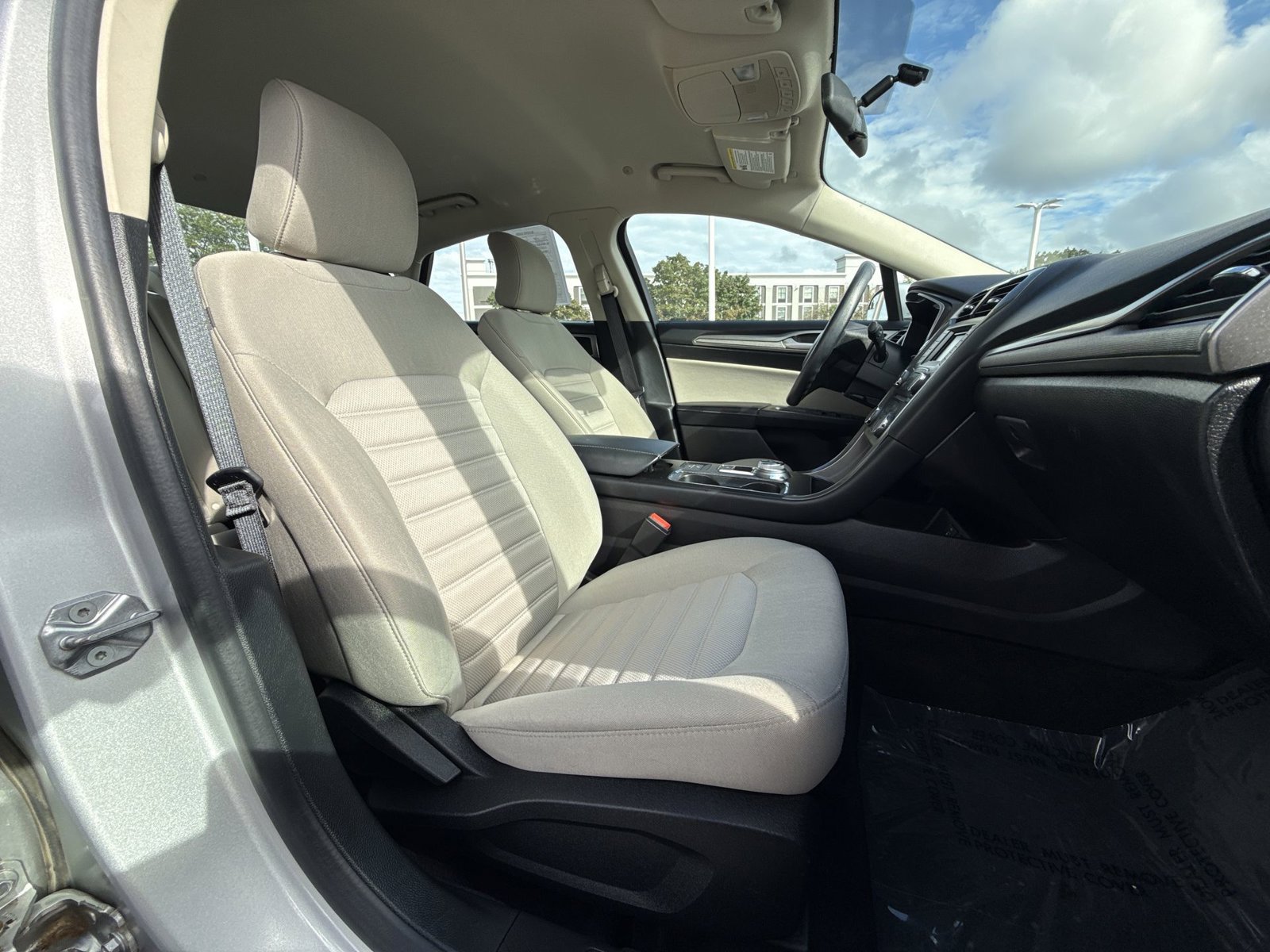 Used 2018 Ford Fusion S FWD image 24