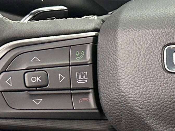 New 2025 Jeep Grand Cherokee L Laredo image 34