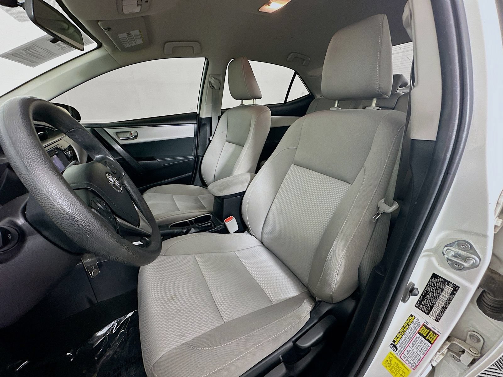 Used 2015 Toyota Corolla LE FWD image 20