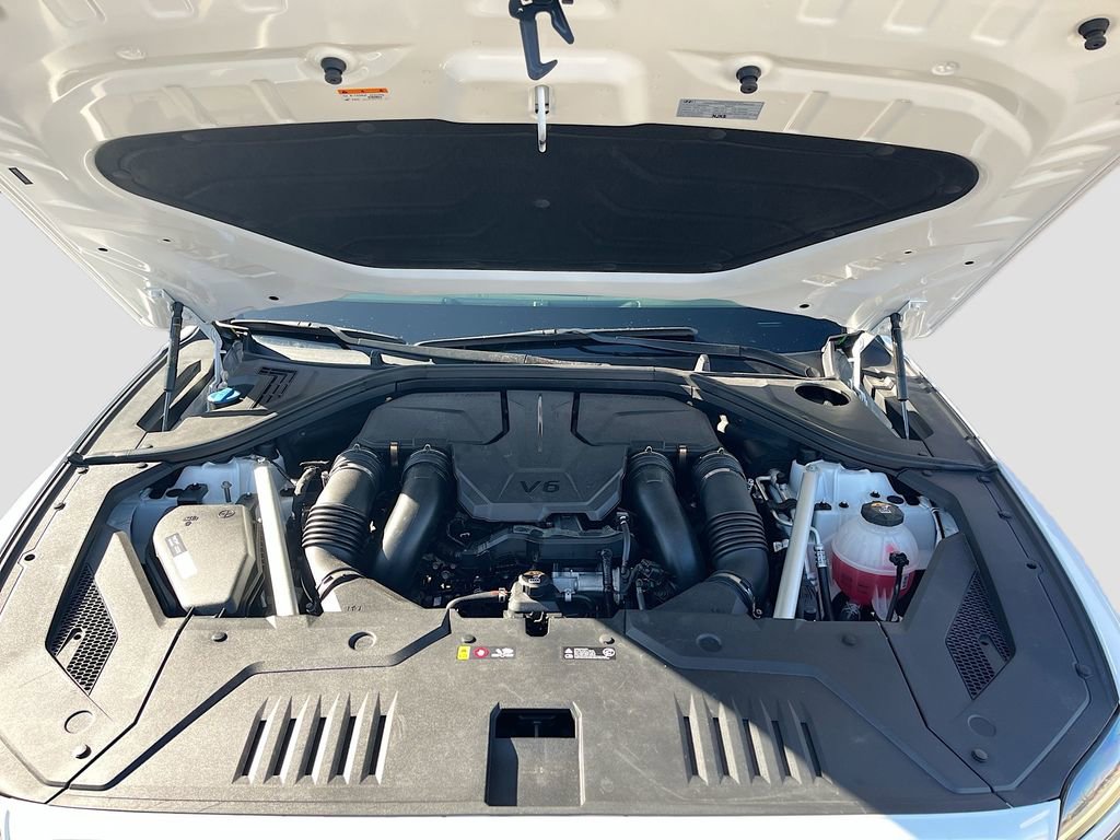 Used 2025 Genesis GV70 3.5T Sport w/ Sport Advanced Package image 32