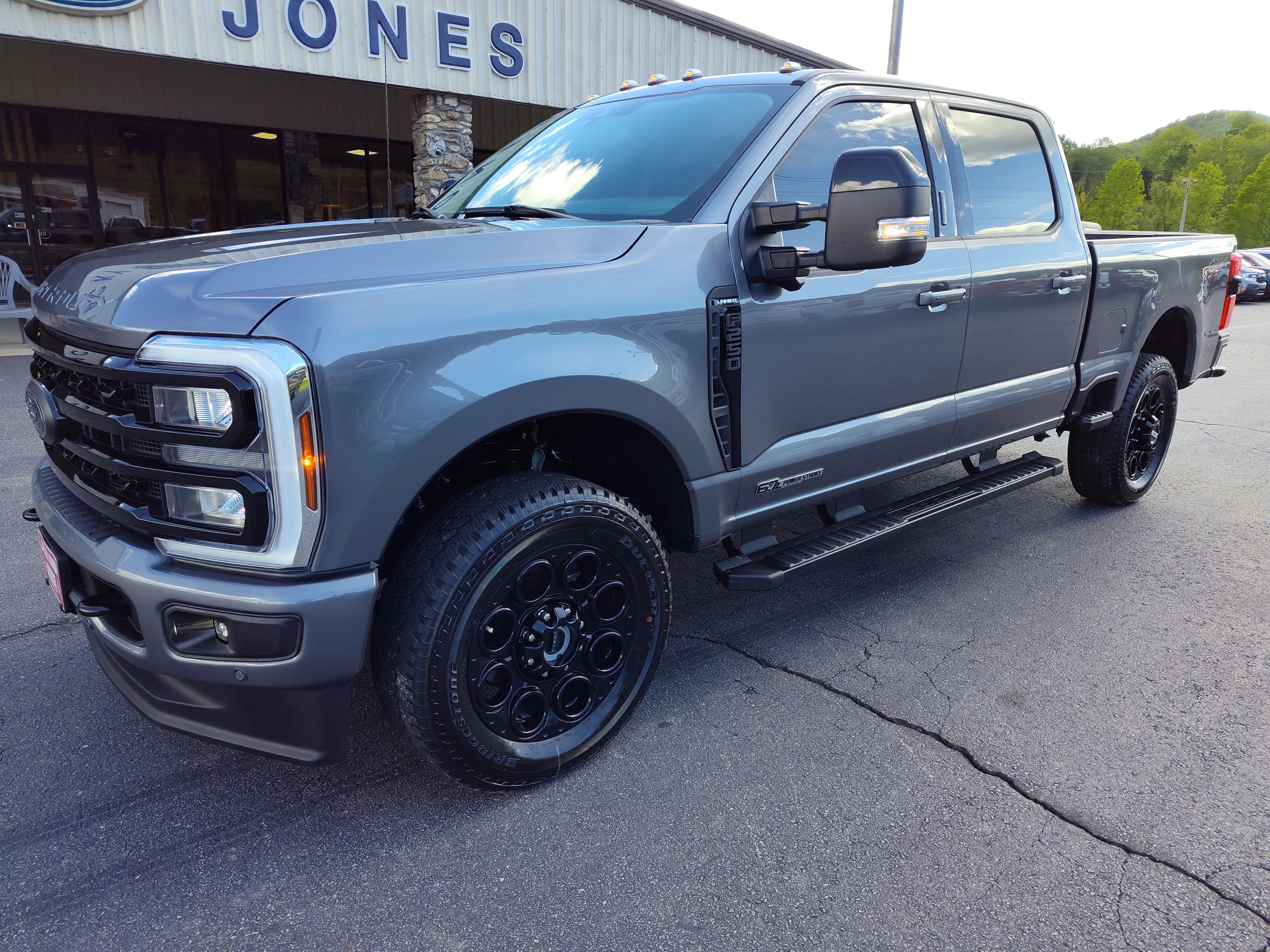 Used 2024 Ford F250 Lariat w/ Lariat Ultimate Package image 3
