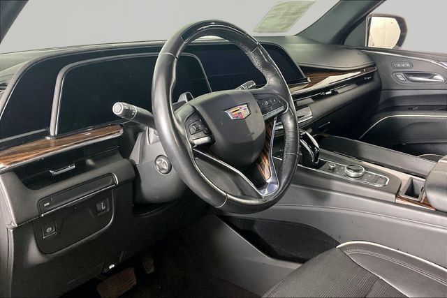 Used 2023 Cadillac Escalade Premium Luxury RWD image 15